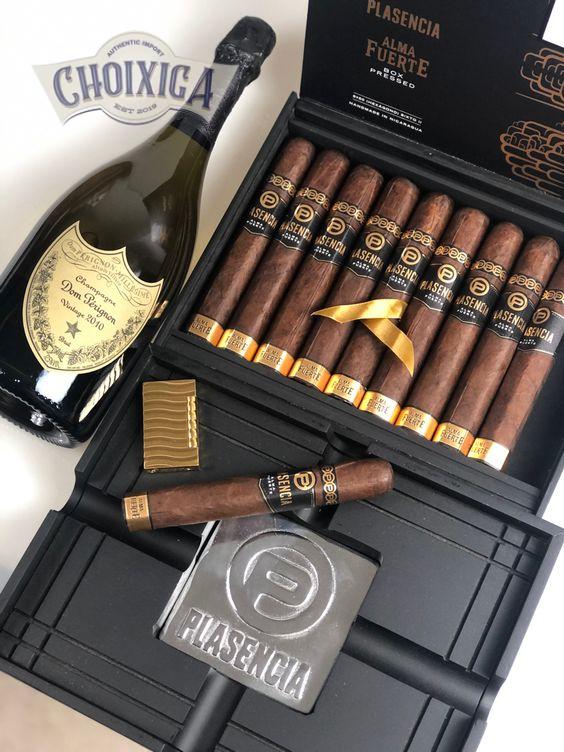 Xì gà Cuba Cohiba